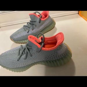 New yeezy desert sage NO BOX 100% authentic